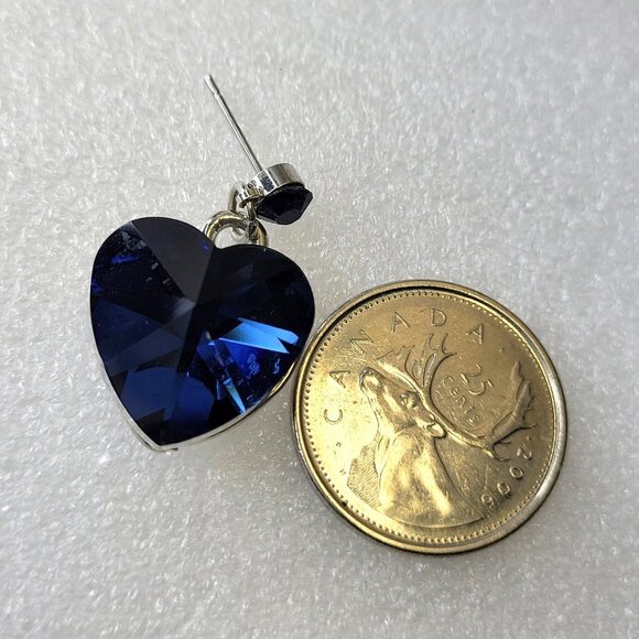 Heart Shaped Mini Earrings - Picture 8 of 8